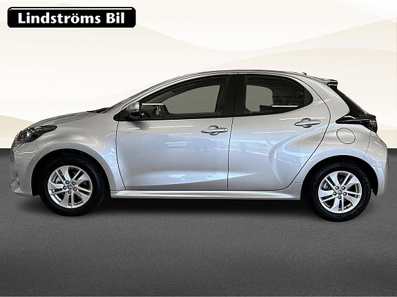 Toyota Yaris 6 of 18