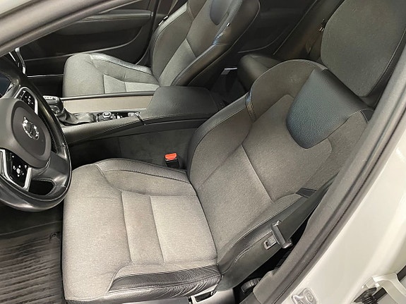 Volvo V90 Cross Country 4 of 20