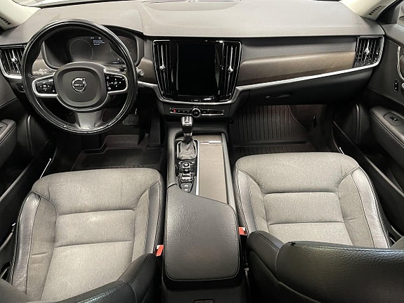Volvo V90 Cross Country 13 of 20