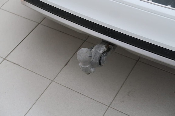 Volvo V60 Cross Country 24 of 24