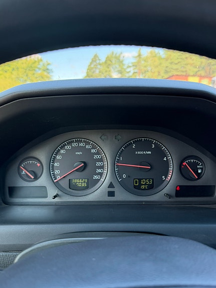 Volvo XC70 15 of 20