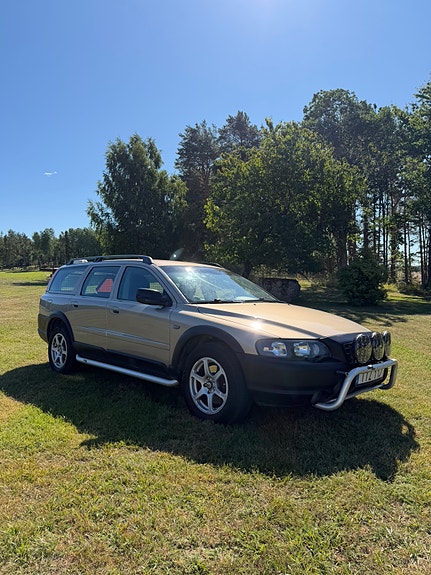 Volvo XC70 4 of 20