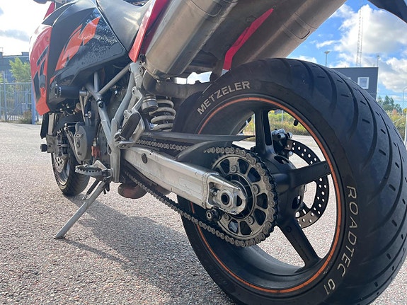 KTM 950 Supermoto 5 of 7
