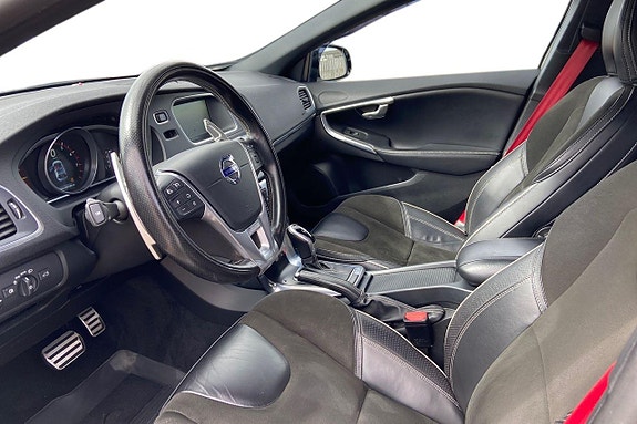 Volvo V40 13 of 27