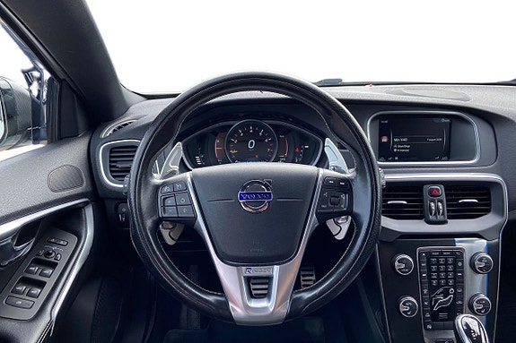 Volvo V40 15 of 27