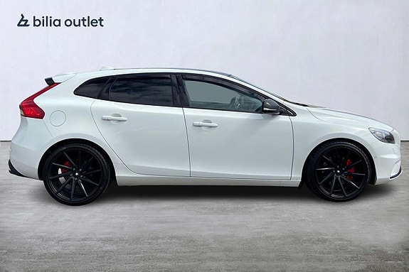 Volvo V40 7 of 27