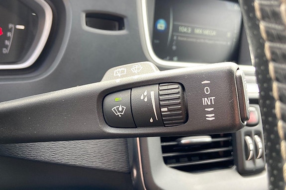 Volvo V40 16 of 27