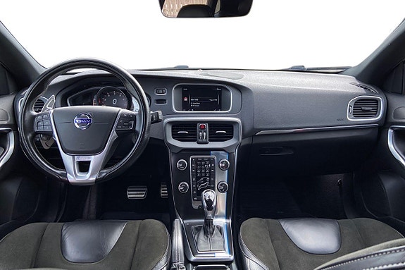 Volvo V40 14 of 27