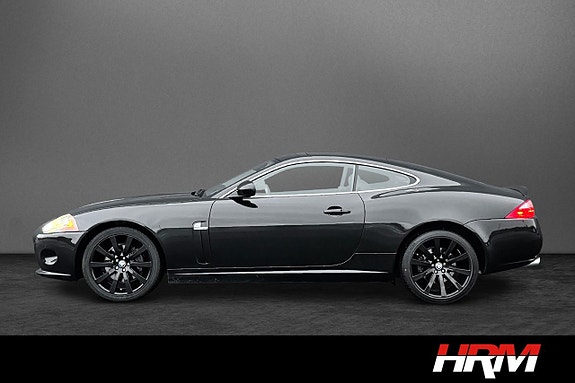 Jaguar XK 2 of 21