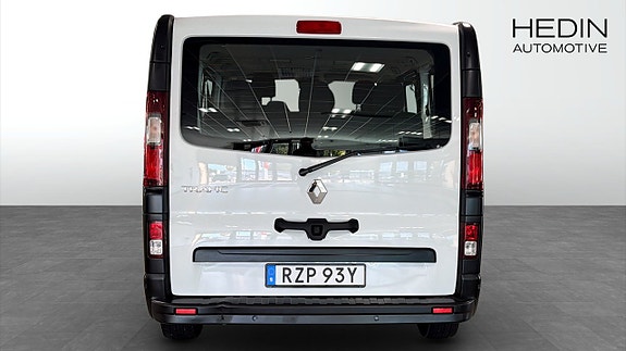 Renault Trafic 7 of 9