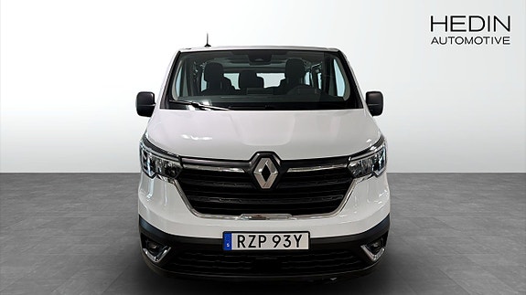 Renault Trafic 8 of 9