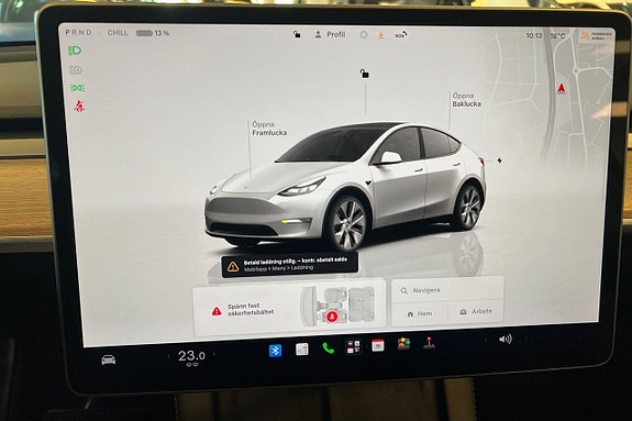 Tesla Model Y 13 of 21