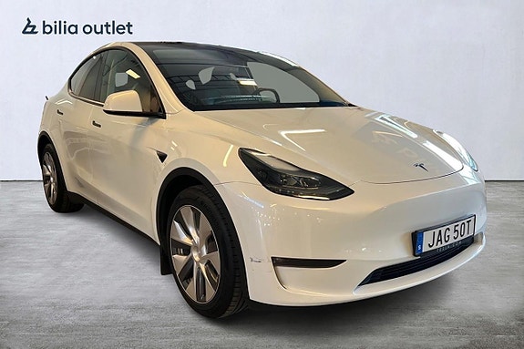 Tesla Model Y 3 of 21