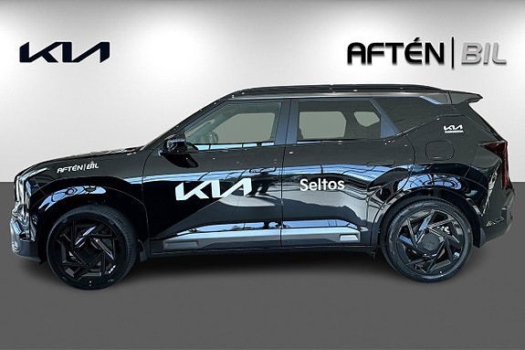 Kia Seltos 5 of 25