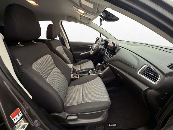 Suzuki S-Cross 23 of 30