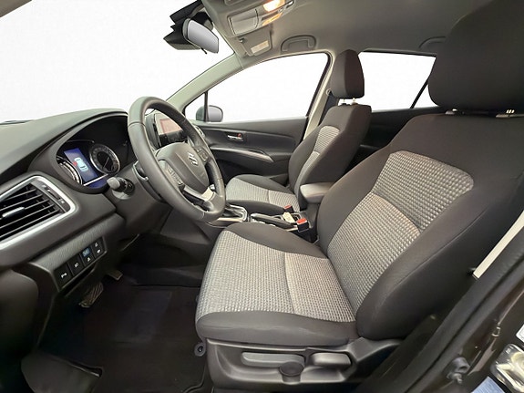 Suzuki S-Cross 12 of 30