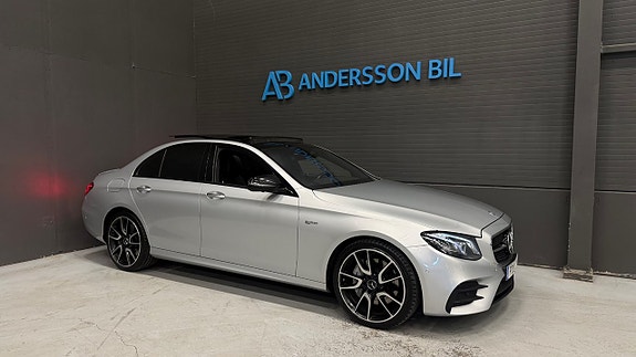 Mercedes-Benz E43 4 of 30