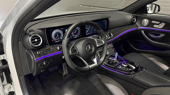 Mercedes-Benz E43 14 of 30