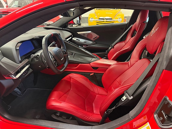 Chevrolet Corvette 24 of 30