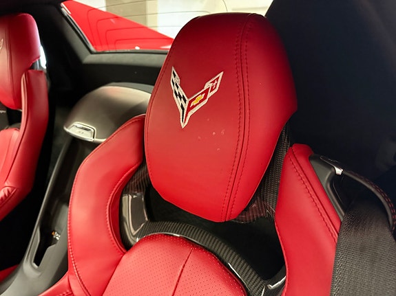 Chevrolet Corvette 28 of 30