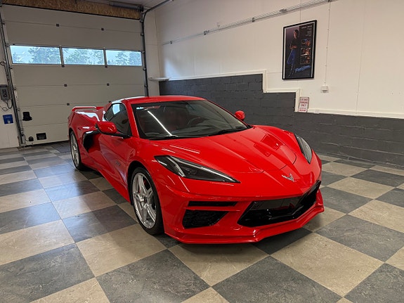 Chevrolet Corvette 2 of 30