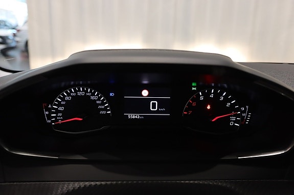 Peugeot 208 13 of 19