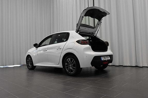 Peugeot 208 4 of 19