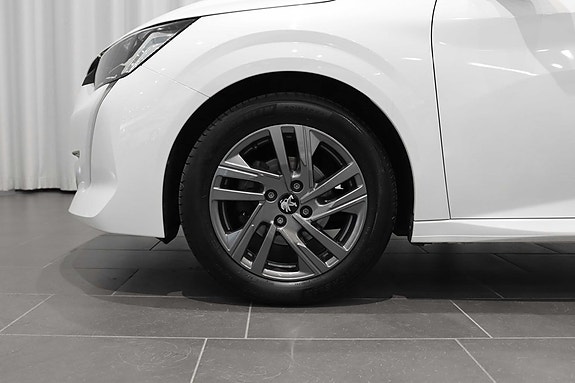 Peugeot 208 6 of 19