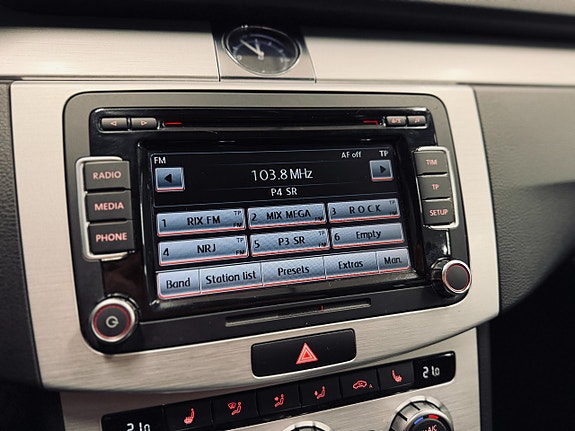 Volkswagen Passat Alltrack 20 of 26