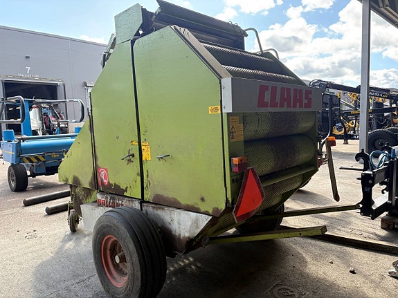 Claas rundbalspress & Vestmek inplastare 3 of 8