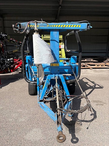 Claas rundbalspress & Vestmek inplastare 6 of 8