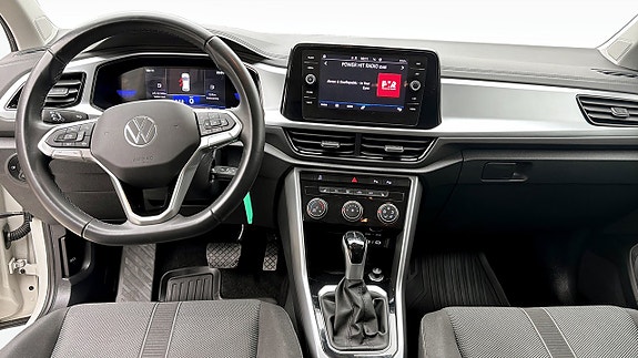 Volkswagen T-Roc 10 of 12
