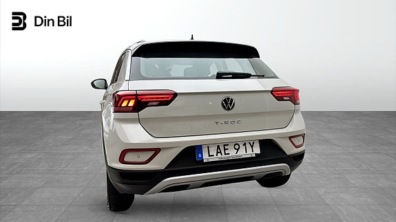 Volkswagen T-Roc 5 of 12
