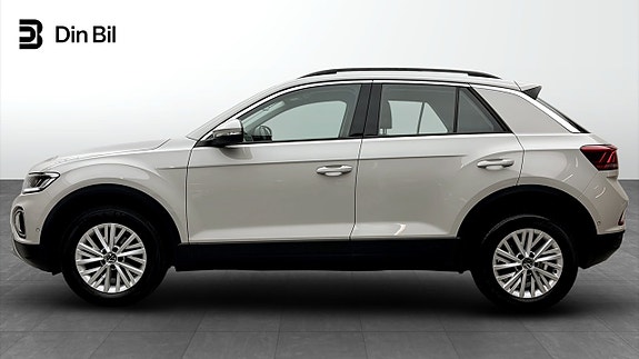 Volkswagen T-Roc 2 of 12