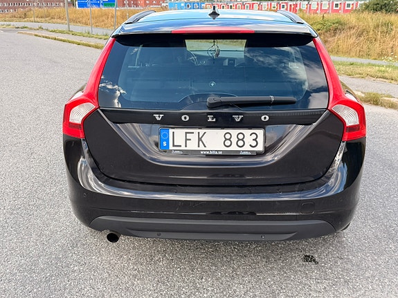 Volvo V60 5 of 8
