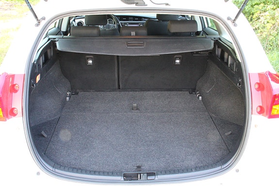 Toyota Auris 8 of 10