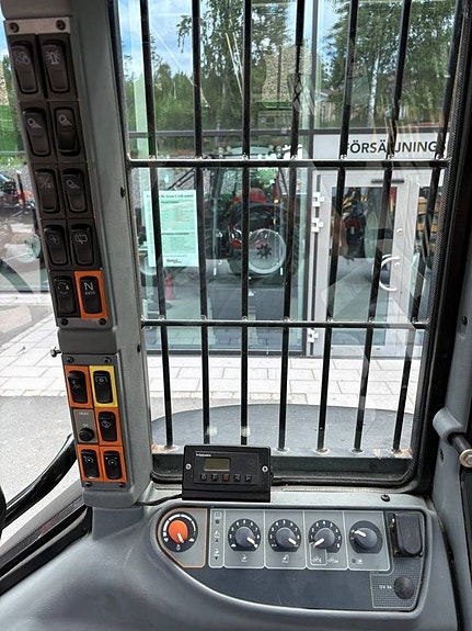 Valtra A93 HiTech + Moheda 101-4WD M40 12 of 12