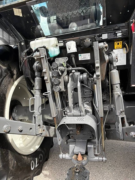 Valtra A93 HiTech + Moheda 101-4WD M40 10 of 12