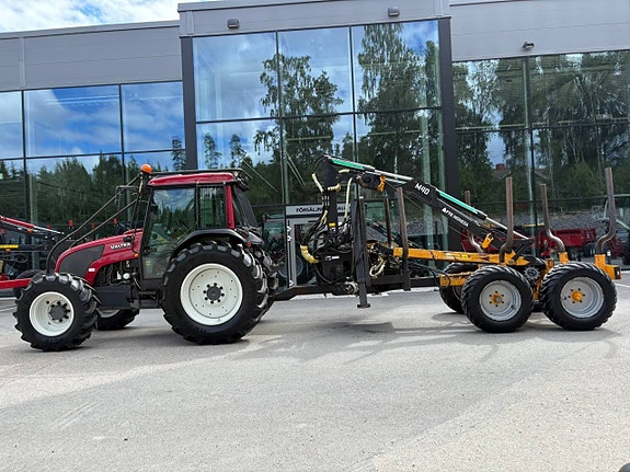 Valtra A93 HiTech + Moheda 101-4WD M40