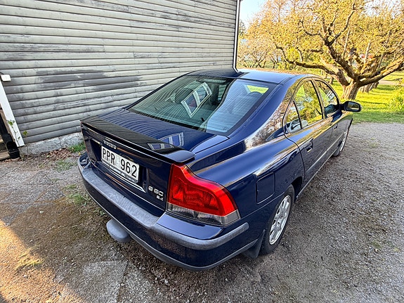 Volvo S60 4 of 11