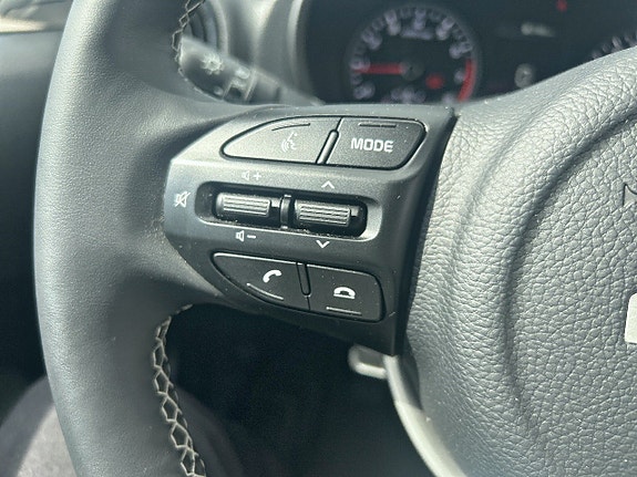 Kia Picanto 15 of 20