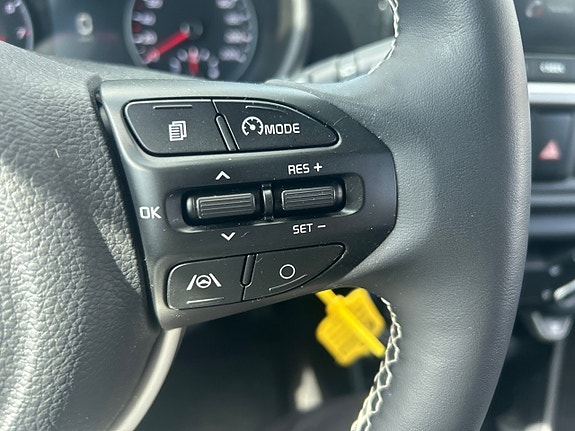 Kia Picanto 16 of 20