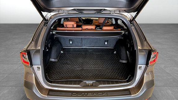 Subaru Outback 10 of 13