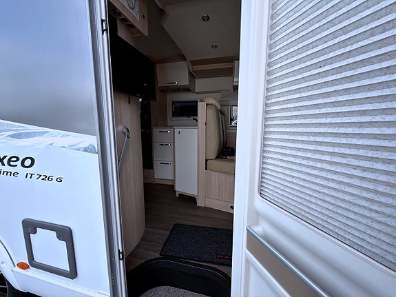 Bürstner ixeo Time IT 726 163hk Backkamera GPS Skybed Markis 8 of 22