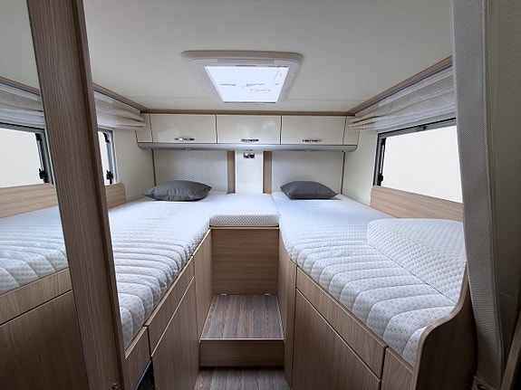 Bürstner ixeo Time IT 726 163hk Backkamera GPS Skybed Markis 10 of 22