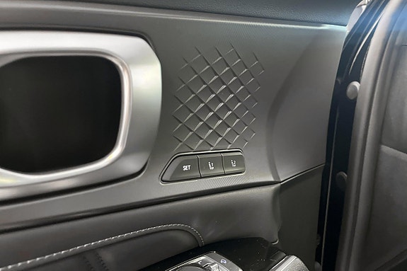 Kia Sorento 18 of 22