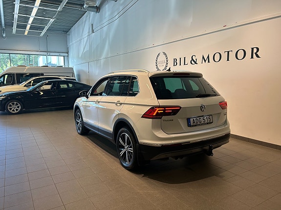 Volkswagen Tiguan 2 of 13