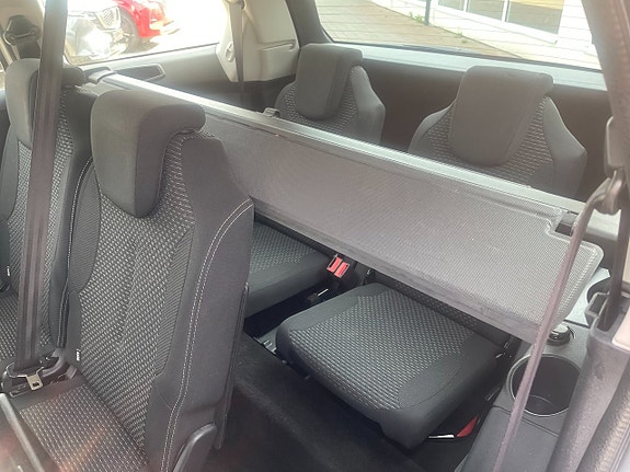 Citroen Grand C4 Picasso 11 of 21