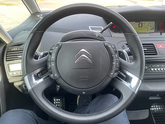 Citroen Grand C4 Picasso 19 of 21