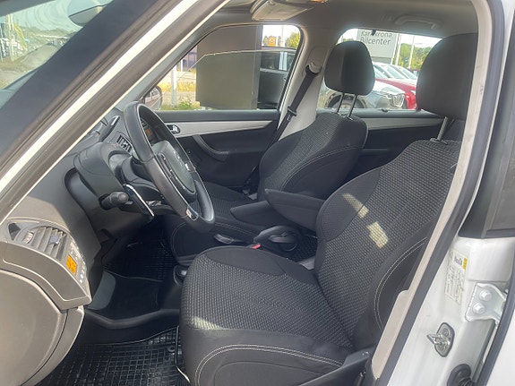 Citroen Grand C4 Picasso 8 of 21